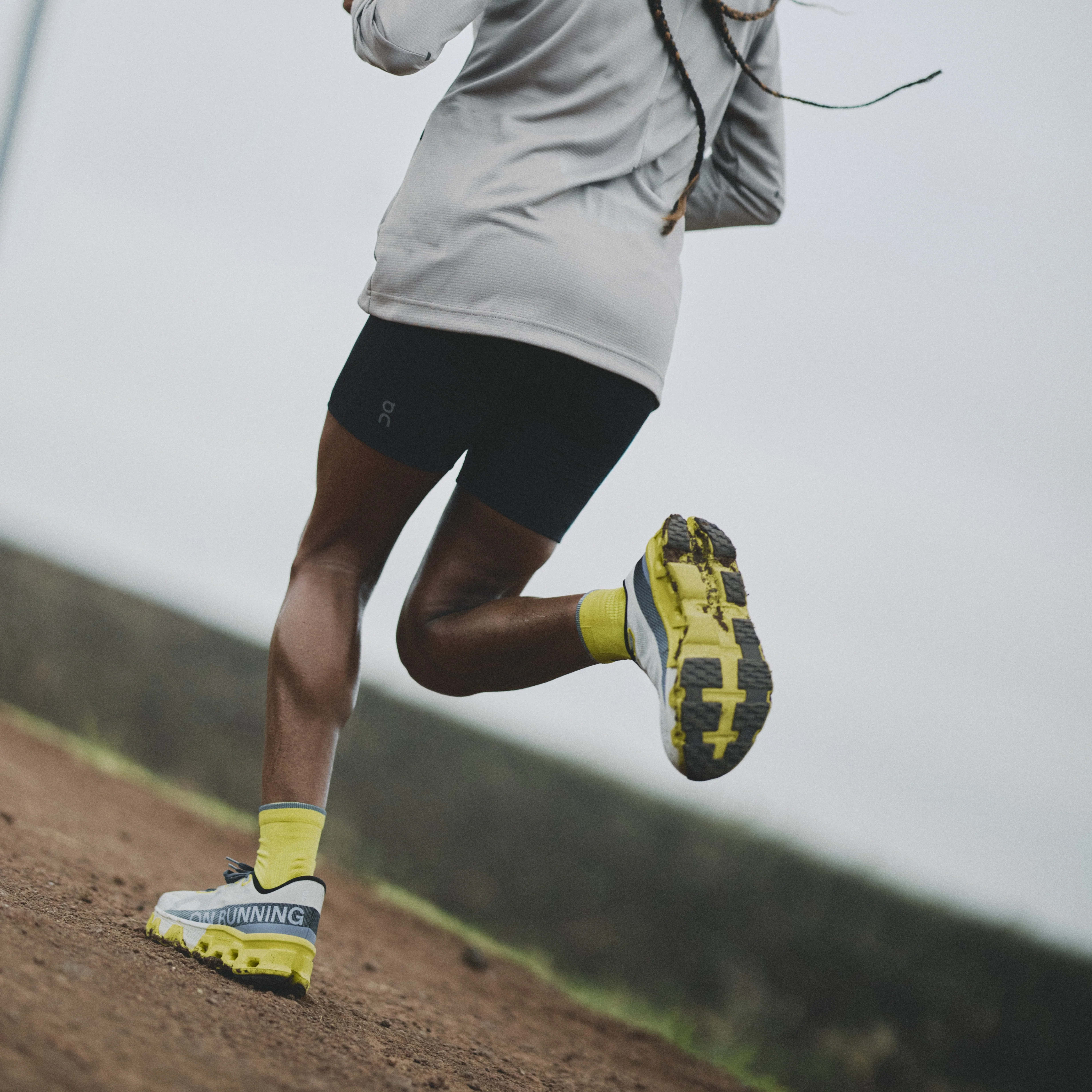 On Cloudmonster Hyper | Dew / Lime | Womens - Ekiden Sports