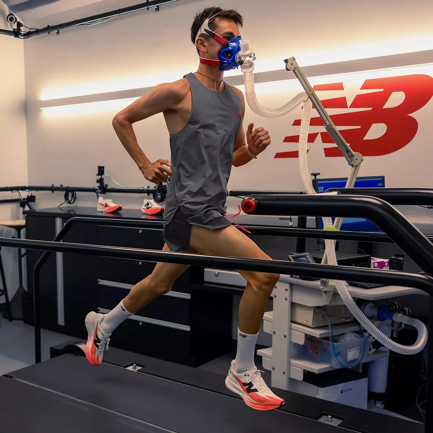 New Balance FuelCell SuperComp Elite v5 | Urgent Red / White / Black | Mens - Ekiden Sports