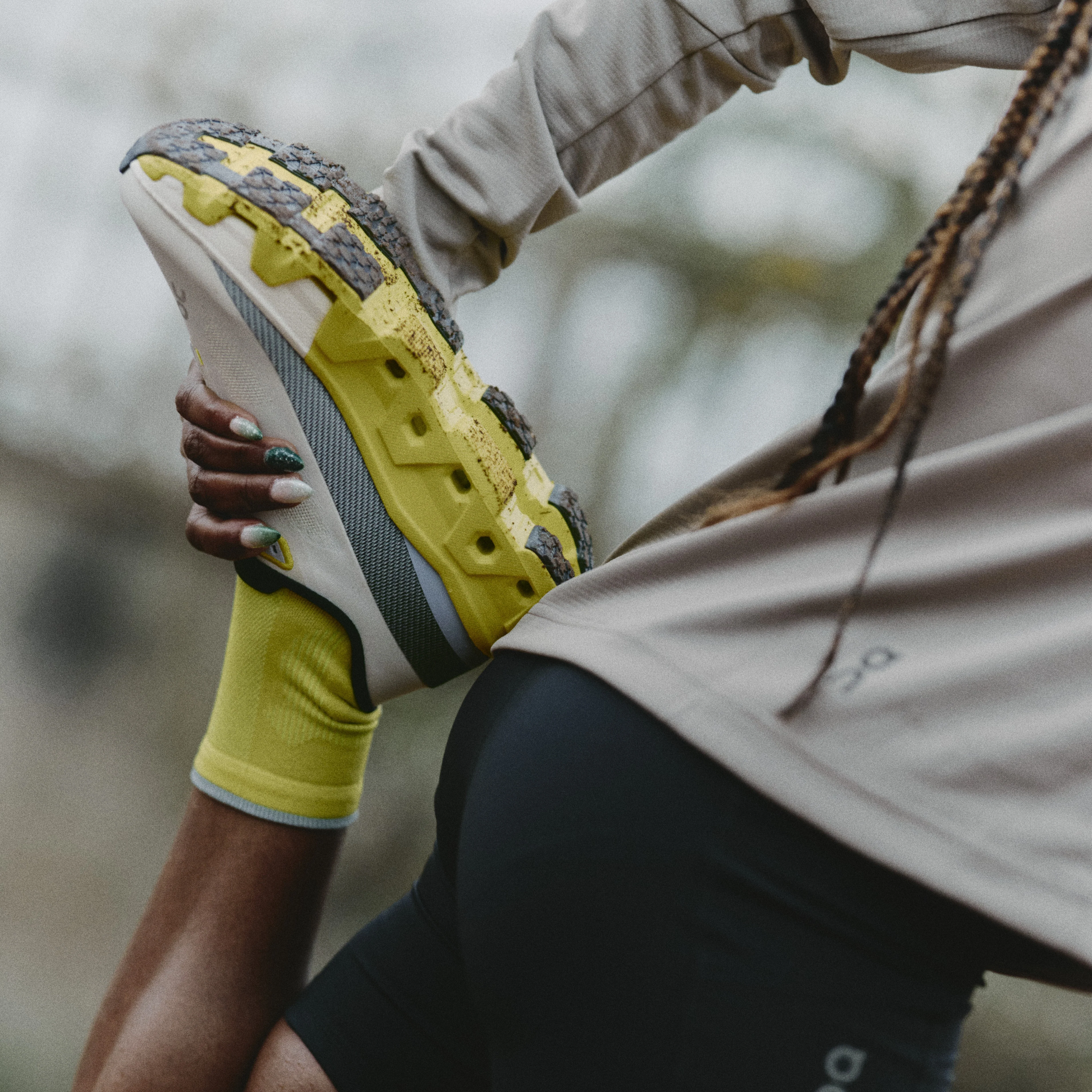 On Cloudmonster Hyper | Dew / Lime | Womens - Ekiden Sports