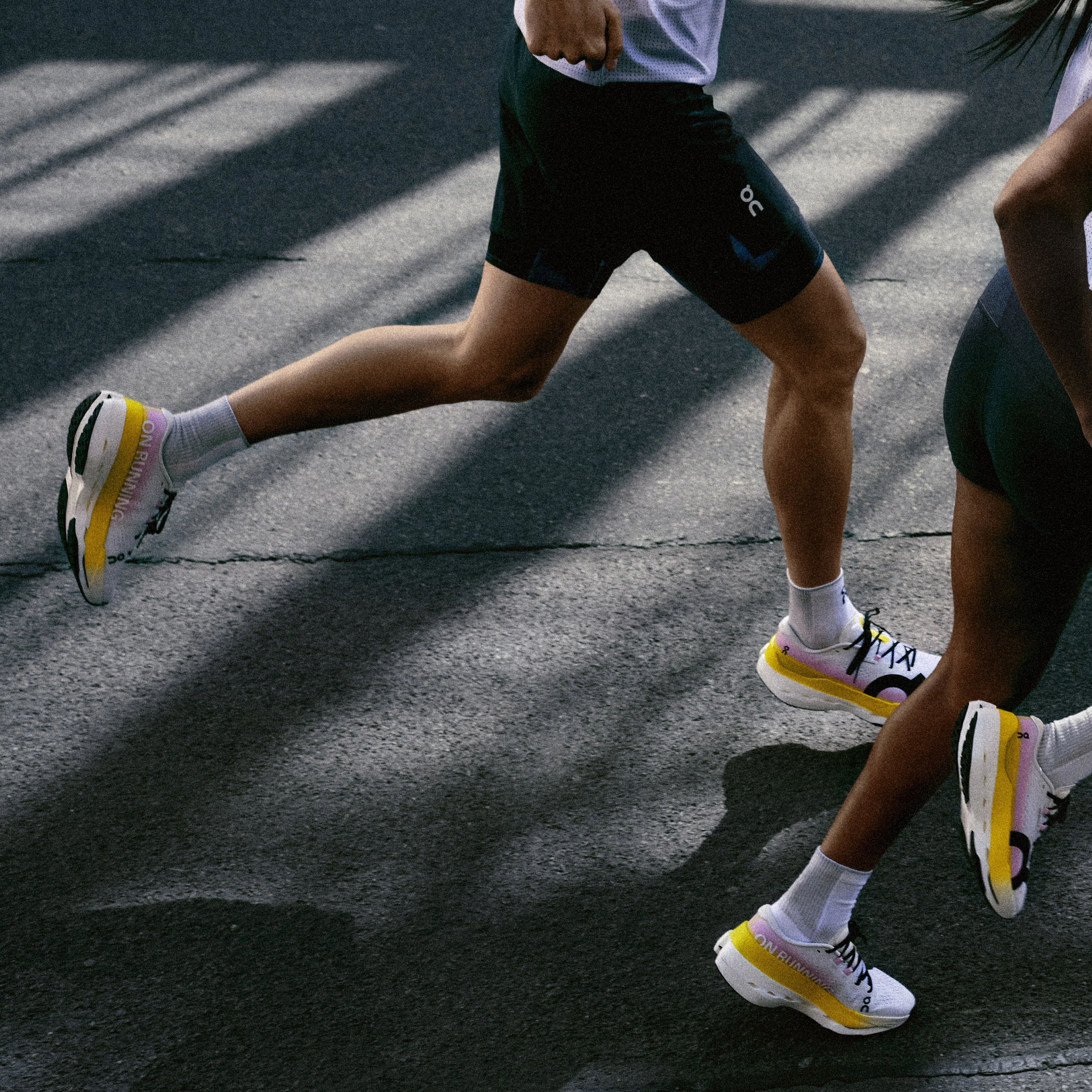 On Cloudboom Max | Lime / Raspberry | Mens - Ekiden Sports