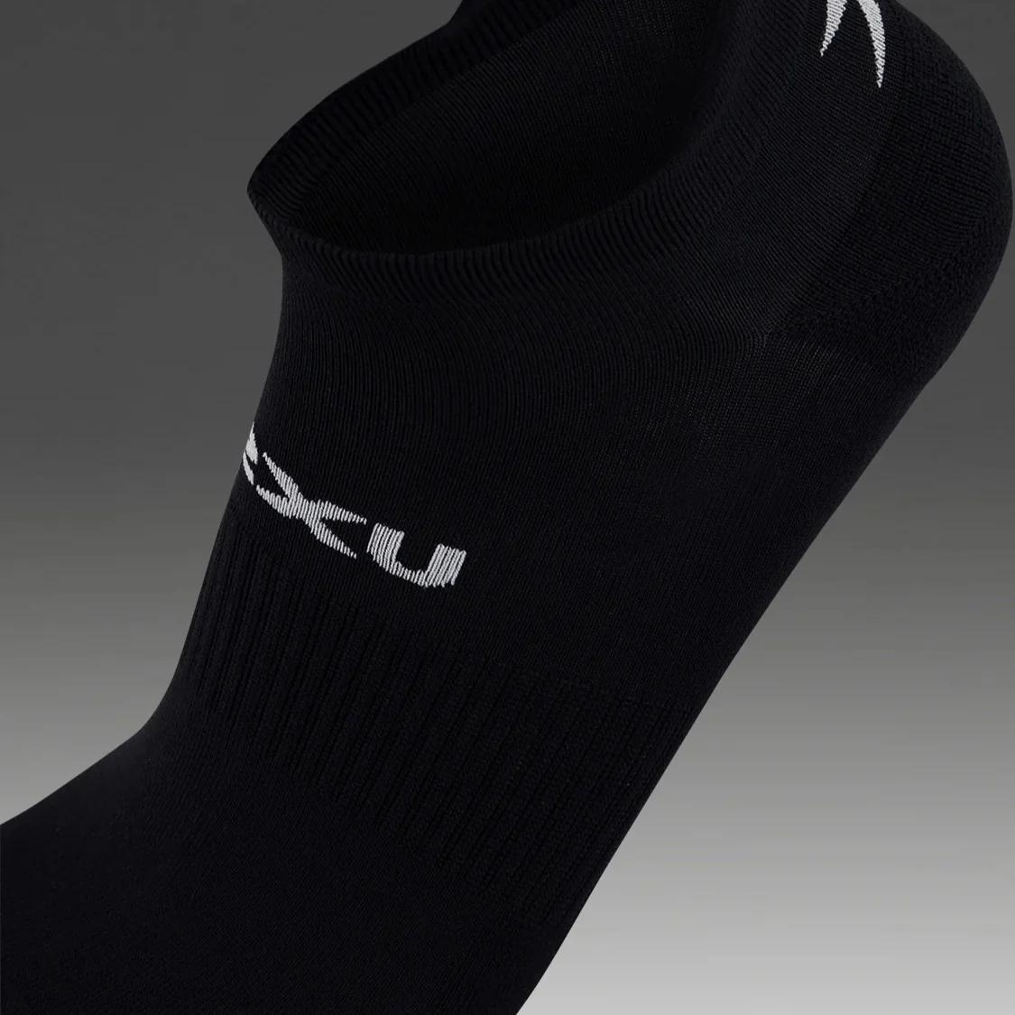 2XU Ankle Sock 3 Pack | Black / White - Ekiden Sports