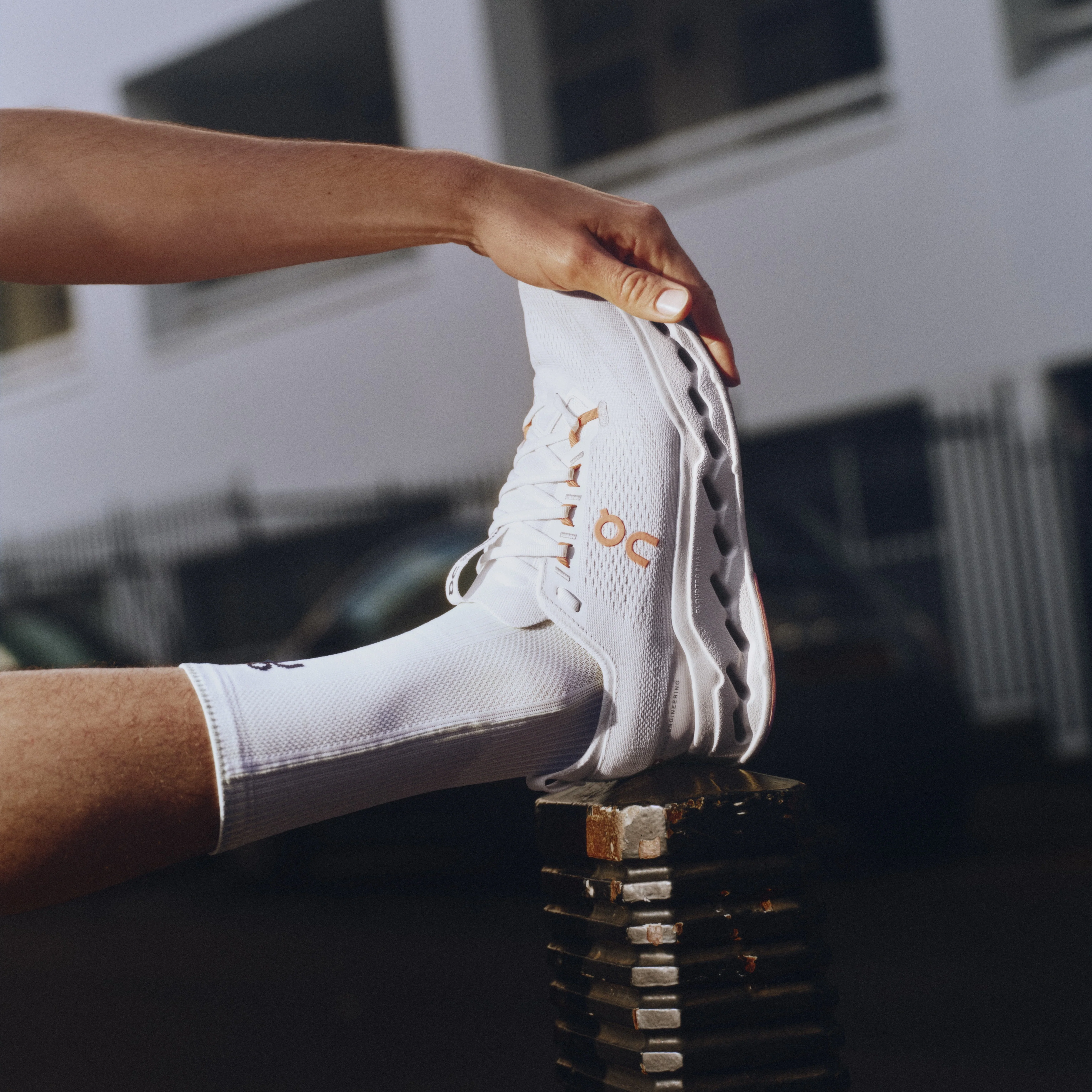On Cloudsurfer Max | Ivory / Salmon | Womens - Ekiden Sports