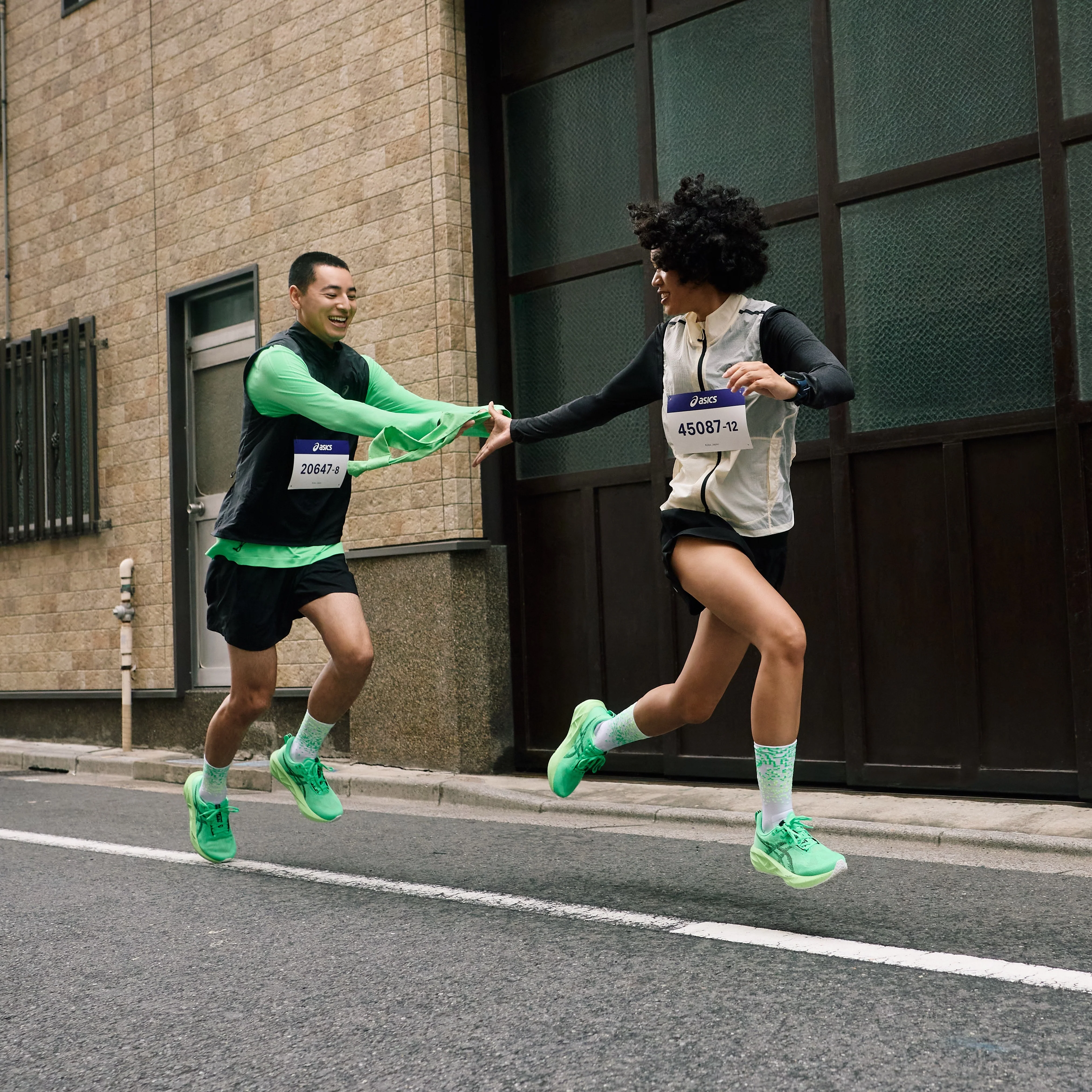 Asics Novablast 5 Ekiden | Vital Green / Black | Mens - Ekiden Sports