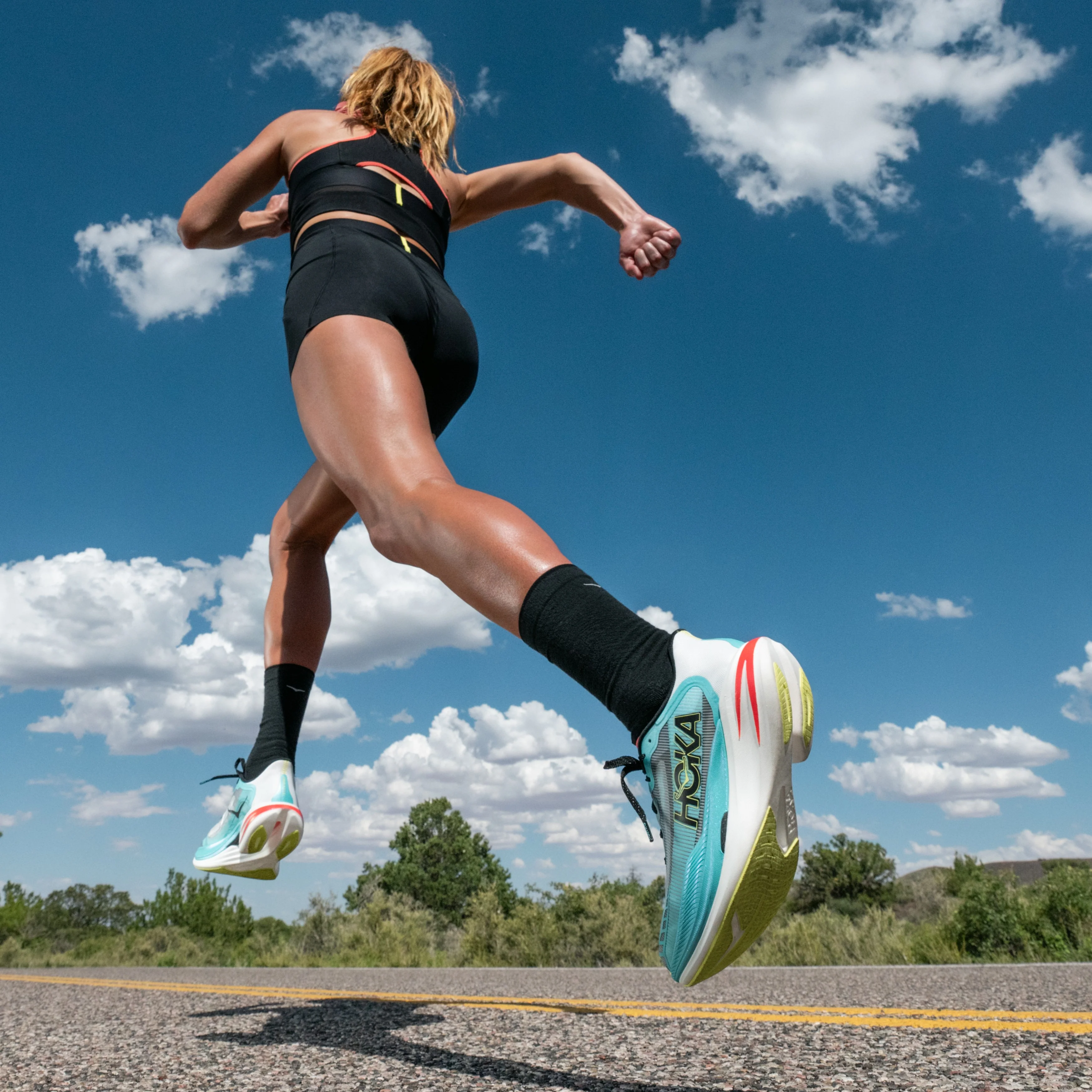 Hoka Cielo X1 2.0 | Frost / Black | Unisex - Ekiden Sports