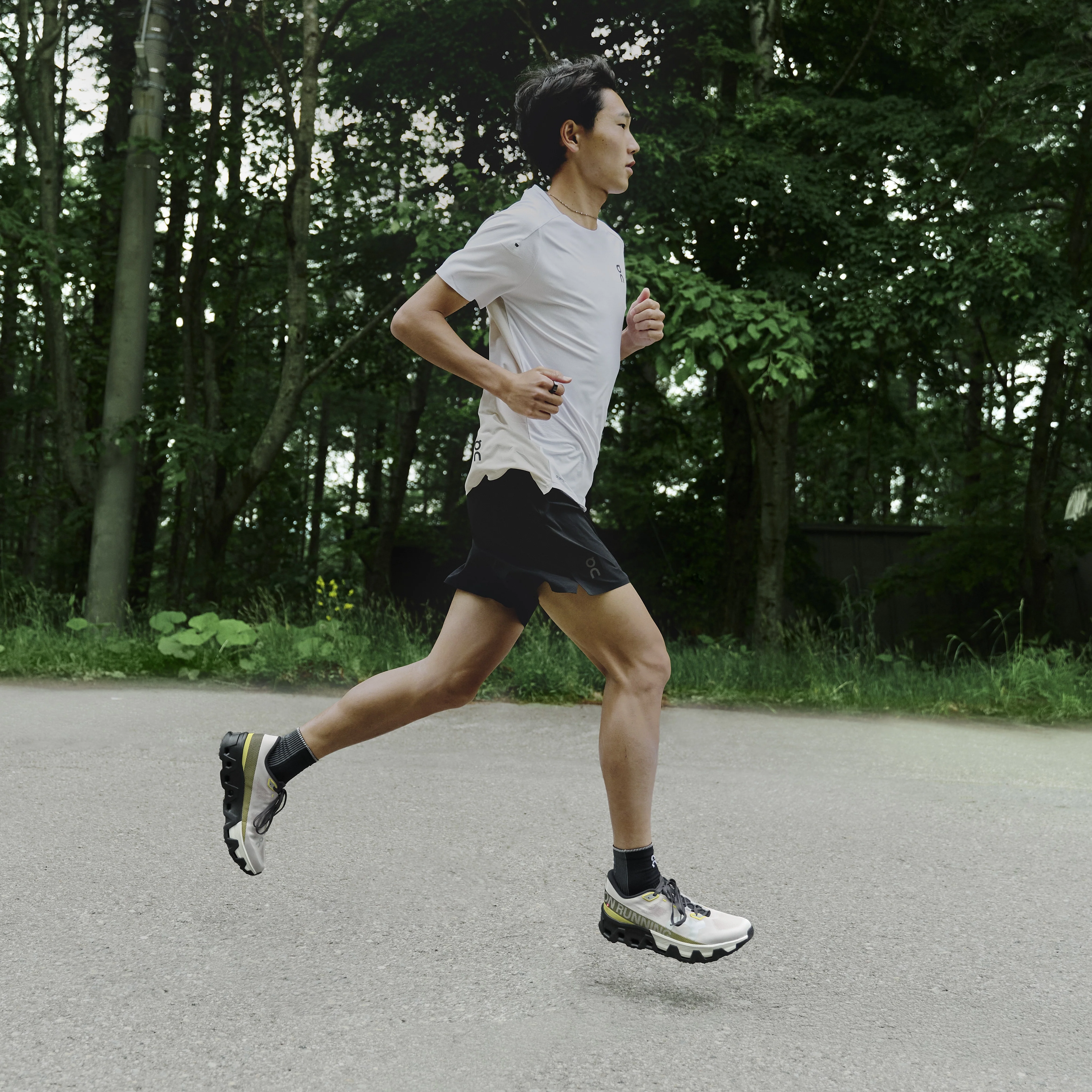 On Cloudmonster Hyper | Fade / Lime | Mens - Ekiden Sports