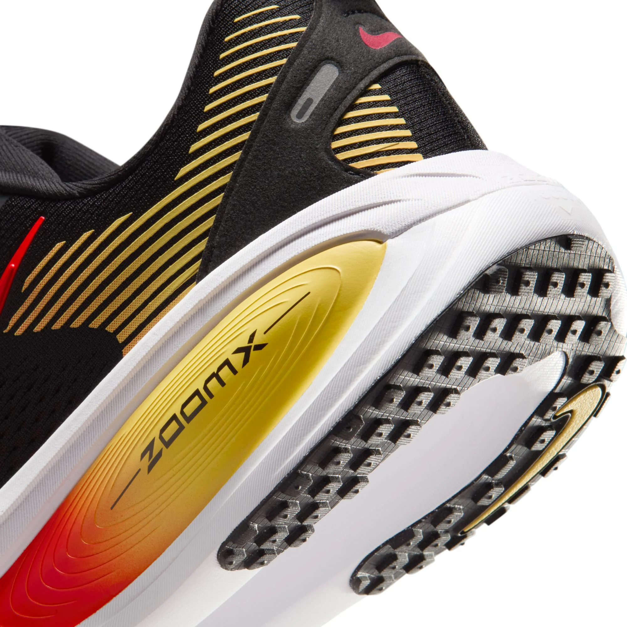 Nike Vomero 18 | Black / Bright Crimson / Light Crimson | Mens - Ekiden Sports